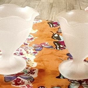 2 Vintage Frosted Glass Ice Cream/Dessert Sherbet Cups Tulip Shaped